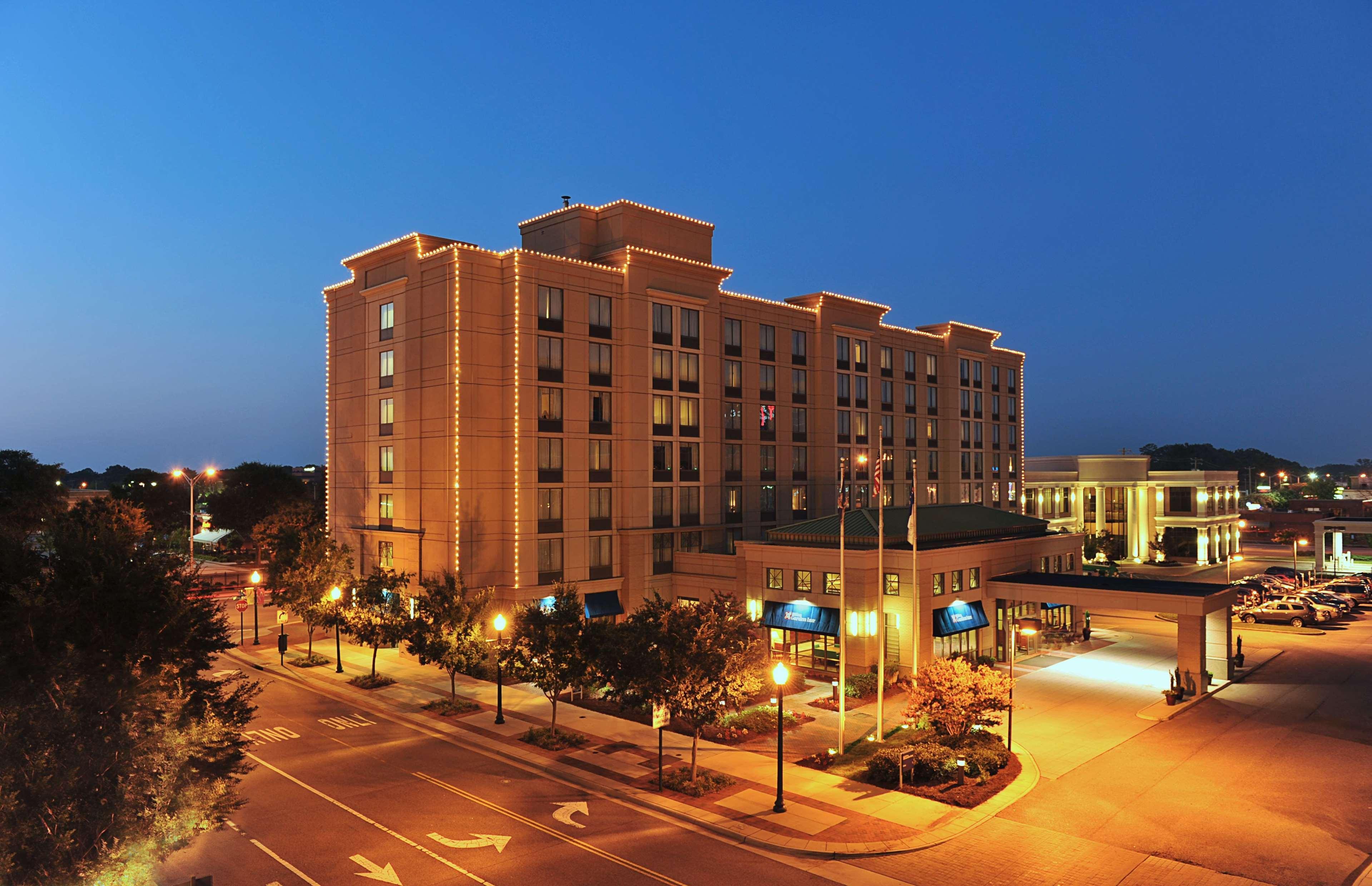 Hilton Garden Inn Virginia Beach Town Center Exteriör bild