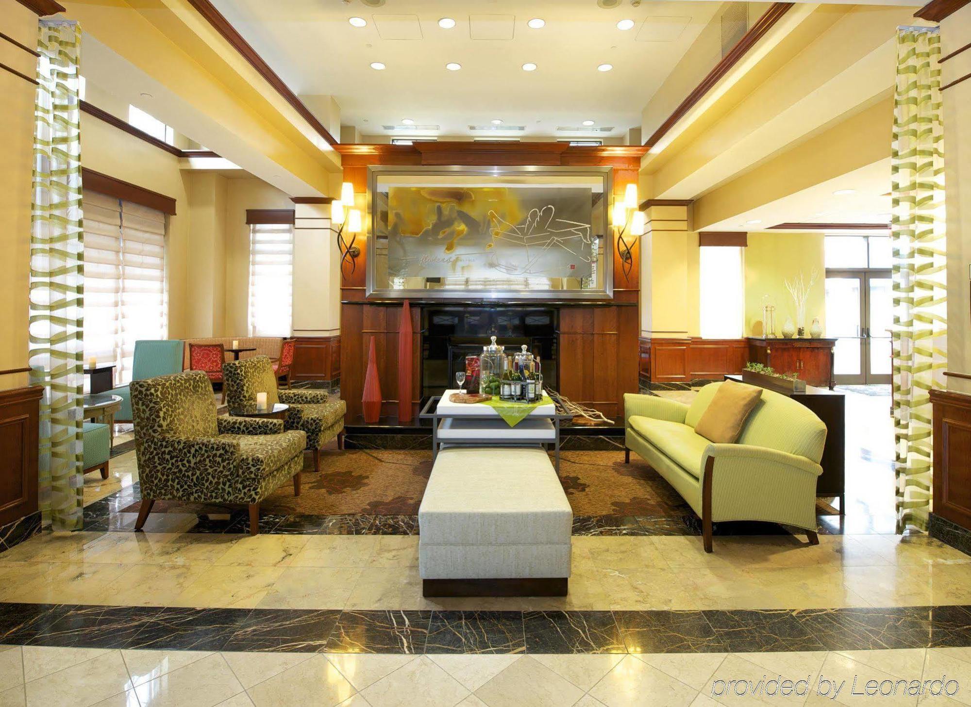 Hilton Garden Inn Virginia Beach Town Center Exteriör bild